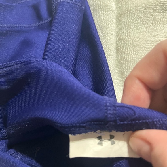 Under Armour Women's Blue Capri Leggings - Picture 2 of 2
